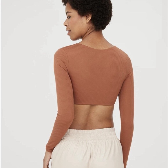 Aerie Shirt Offline Real Me Medium Super Cropped Long Sleeve Bra Top Western Sky - Picture 3 of 10